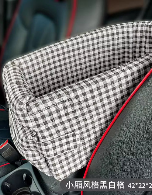 Load image into Gallery viewer, Car Central Dog Car Seat Bed Portable Dog Carrier for Small Dogs and Cats Safety Travel Bag Accessories
